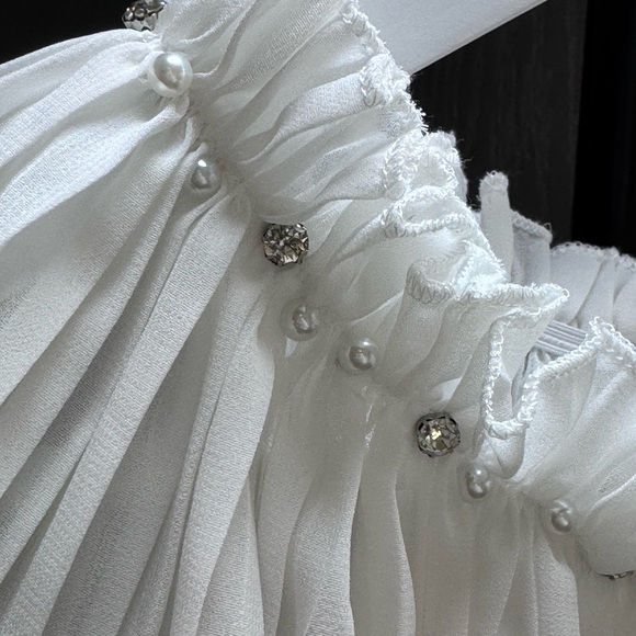 Luxuoire Cropped Off the Shoulder Top with Bling - S - Picture 5 of 16